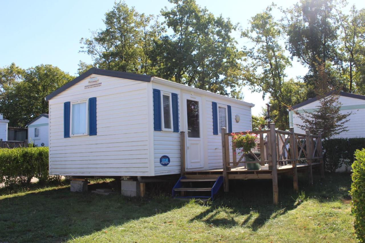Camping Du Pontis Verteillac Exterior foto