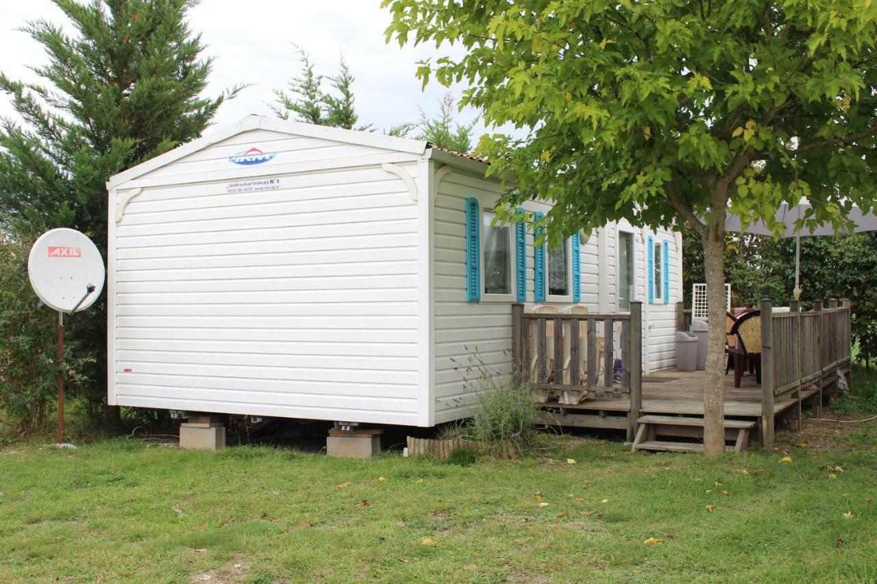 Camping Du Pontis Verteillac Exterior foto