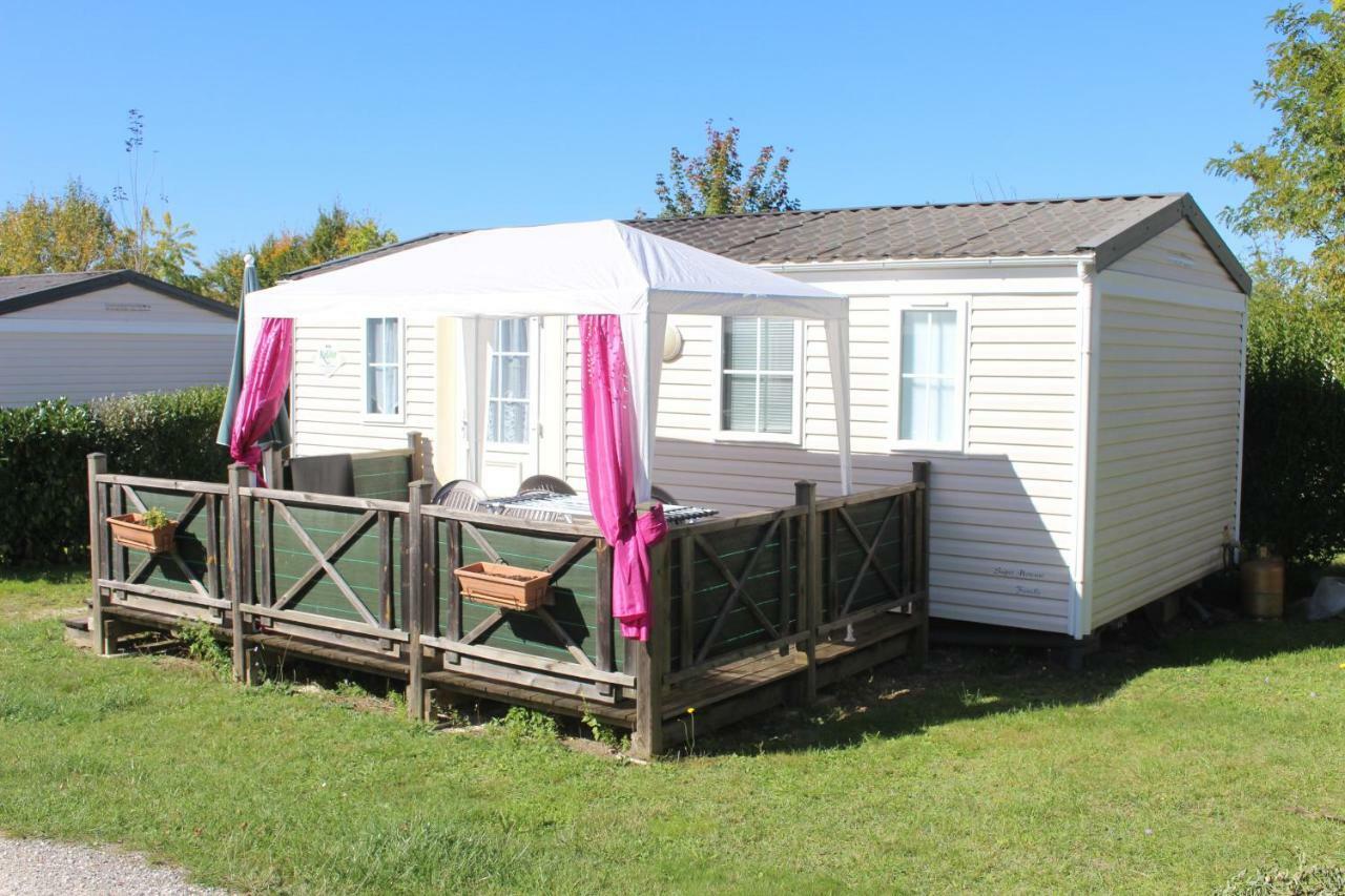 Camping Du Pontis Verteillac Exterior foto