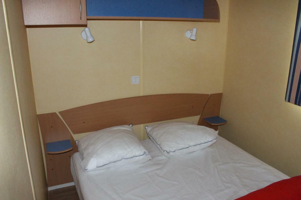 Camping Du Pontis Verteillac Exterior foto